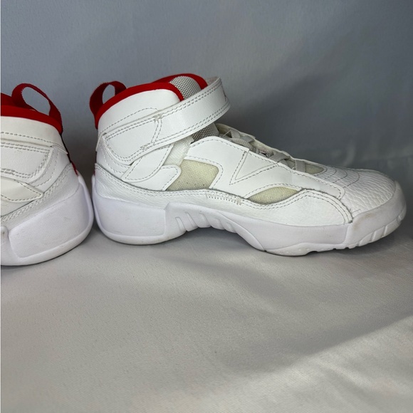 Jordans size 1Y - Picture 4 of 7